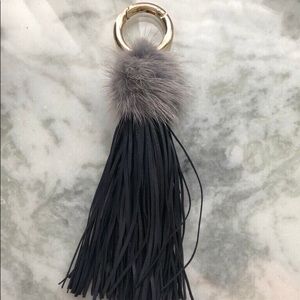 NAVY LEATHER FRINGES REAL FUR KEYCHAIN - PORTE CLÉ
